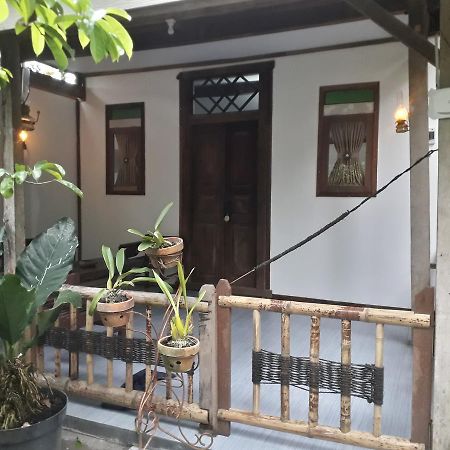 Banyu Homestay Banyuwangi  Bagian luar foto